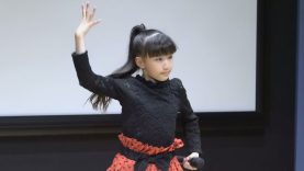 服部 桜子（RABBIT HUTCH）『七転び八起き（アンジュルム）』2019.10.19　渋谷アイドル劇場
